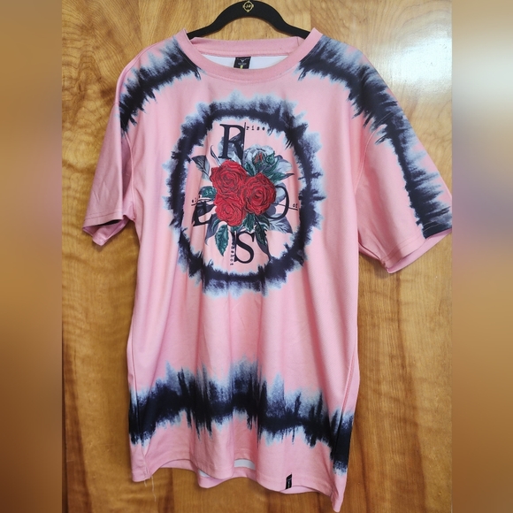 Shirt - Picture 2 of 3